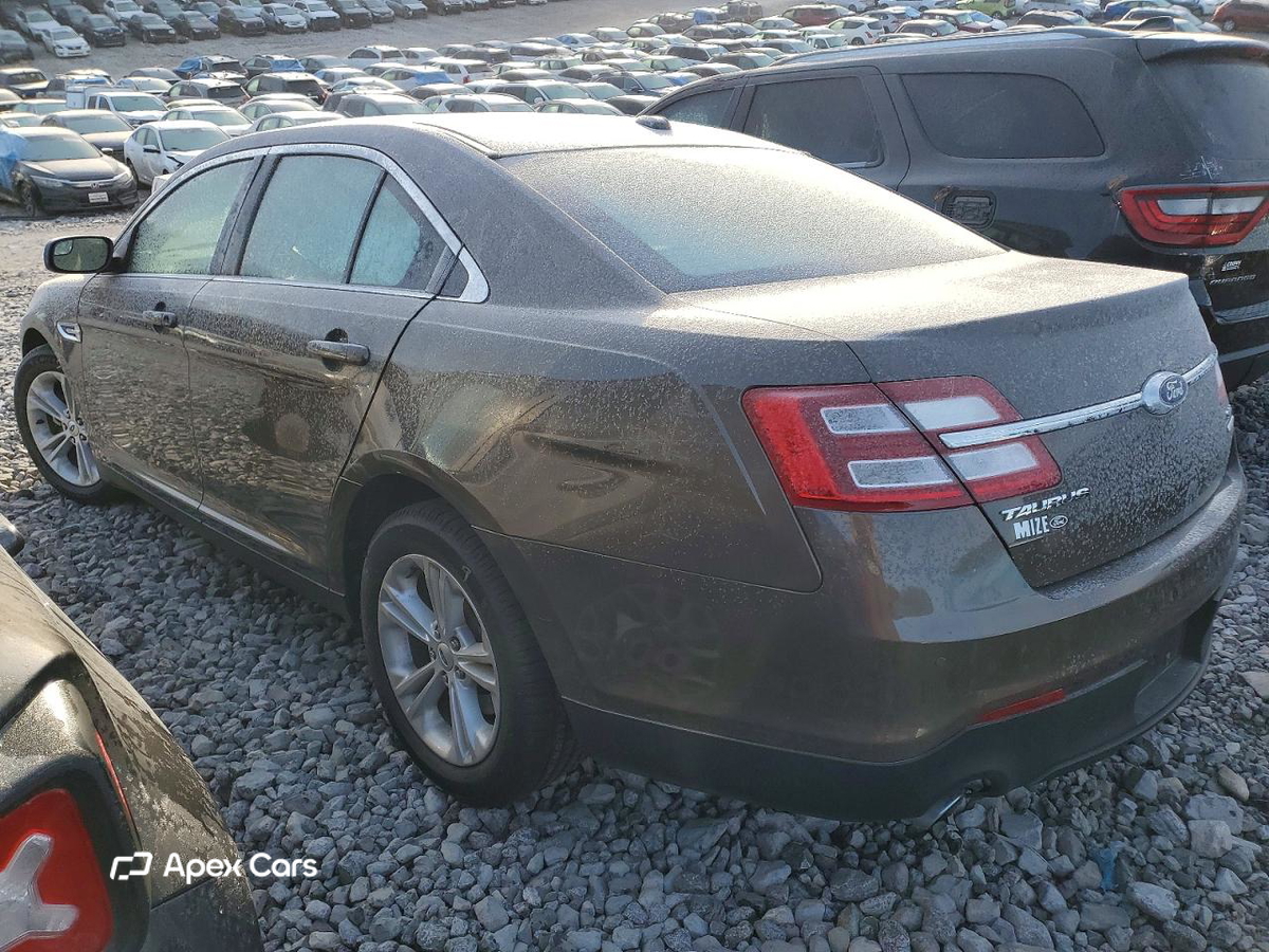 Ford Taurus 2015
