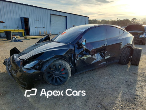 Tesla Model Y 2022 - Image 1 of 14