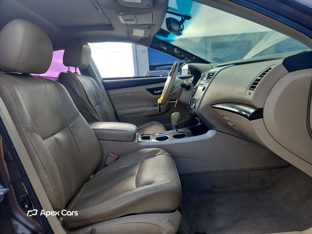Nissan Altima 2013