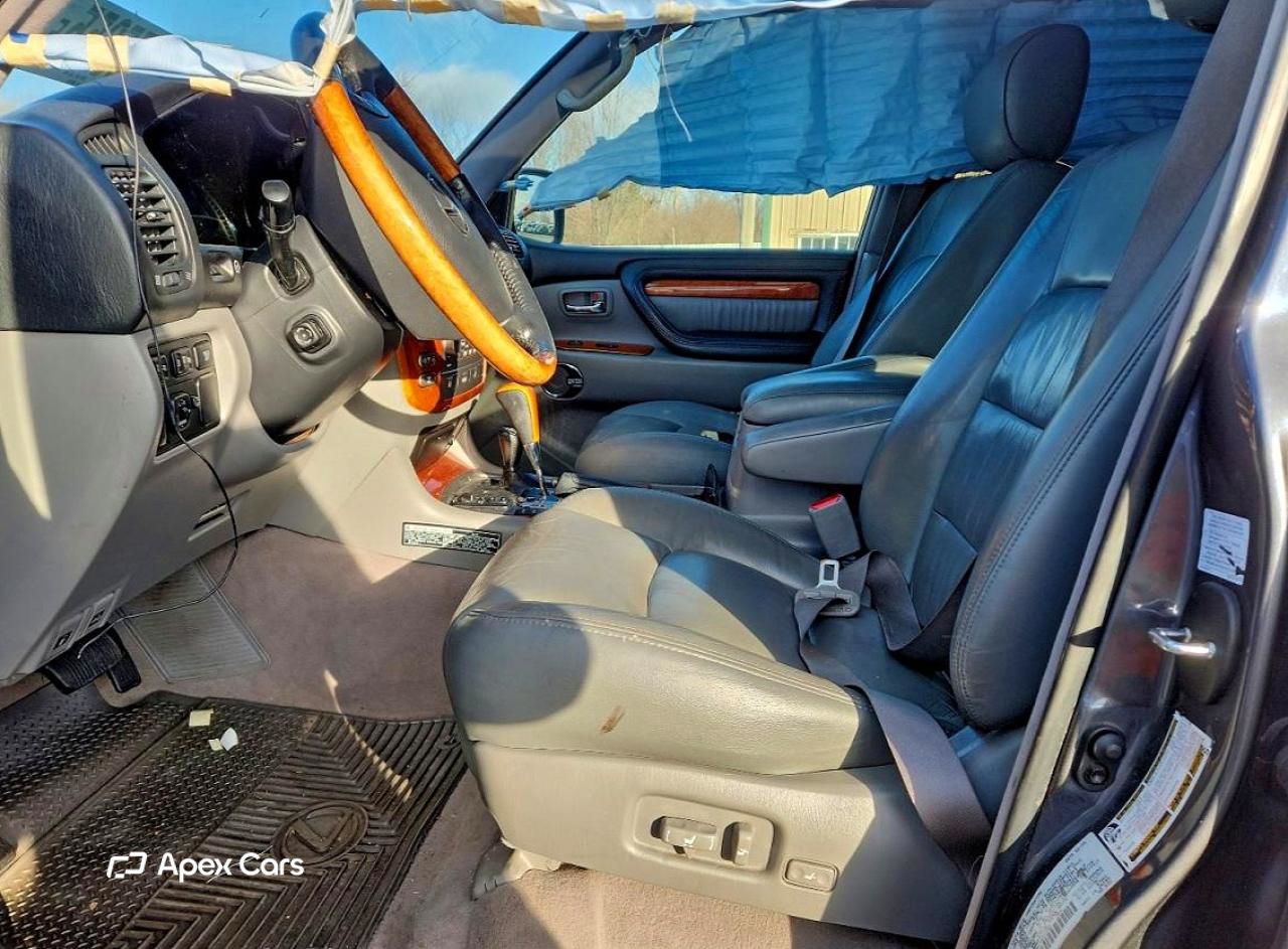 Lexus LX 2005