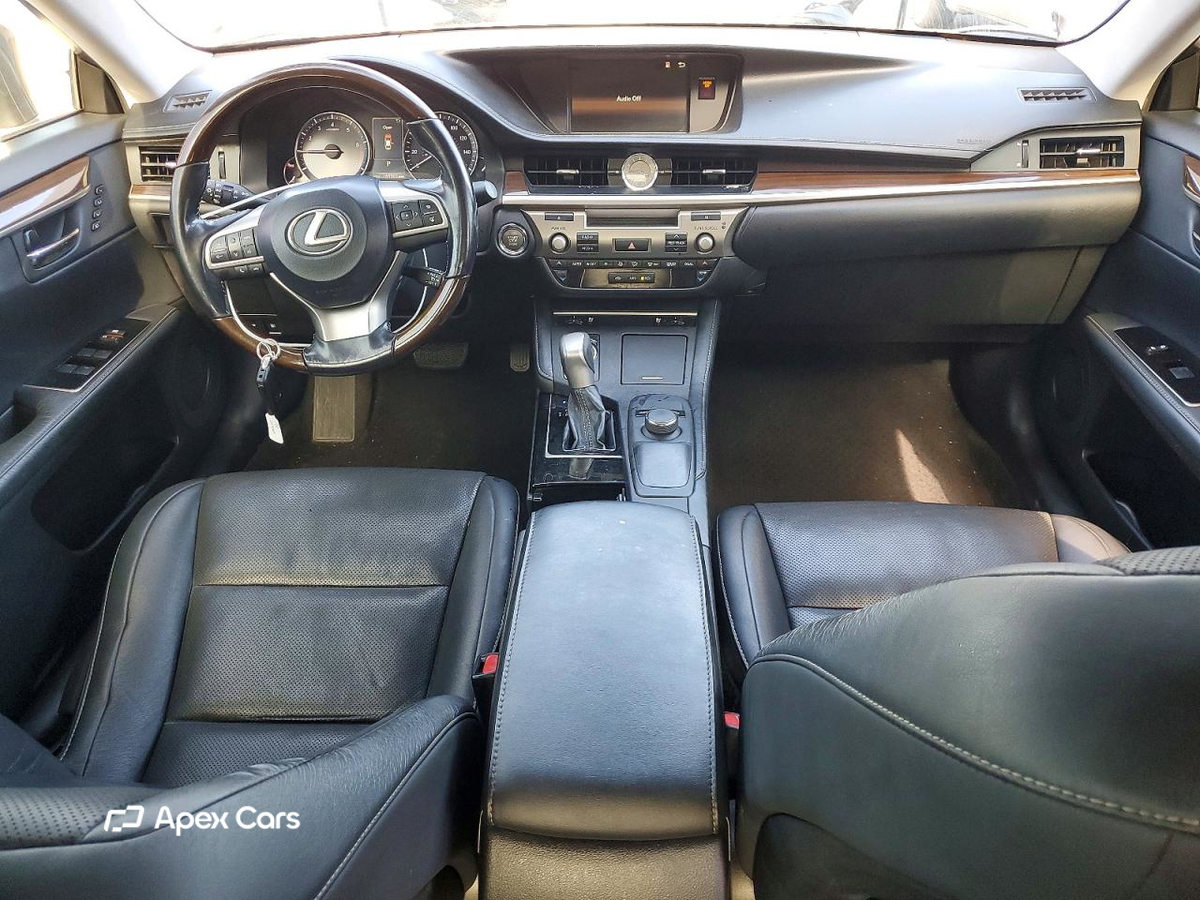 Lexus ES 2016