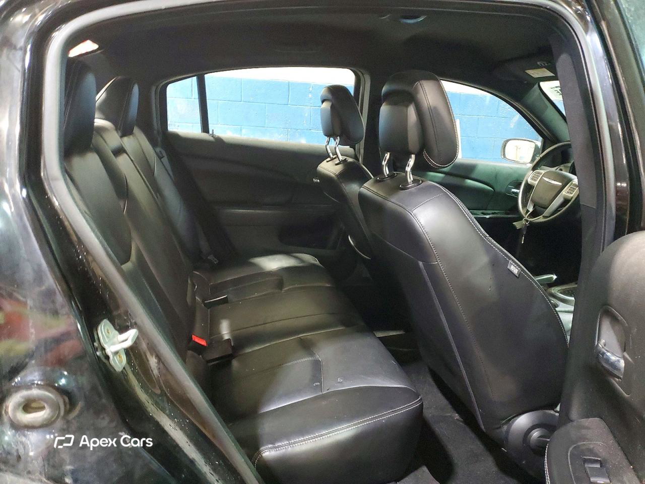 Chrysler 200 2011