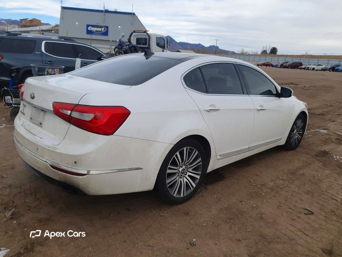 Kia Cadenza 2014