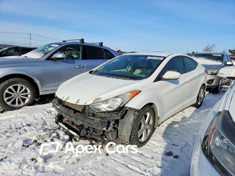 Hyundai Elantra 2013 - Image 1 of 13