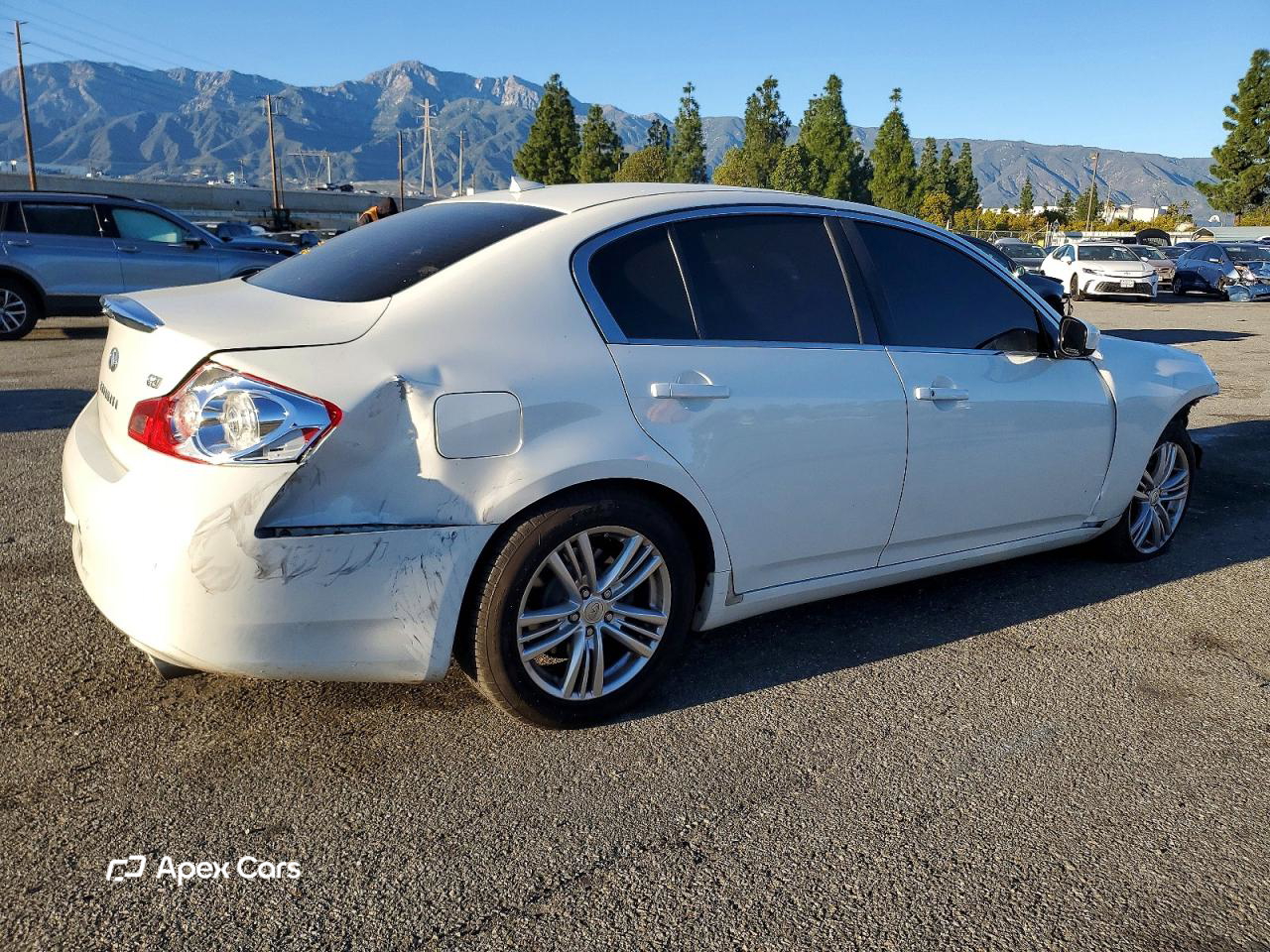 Infiniti G 2013