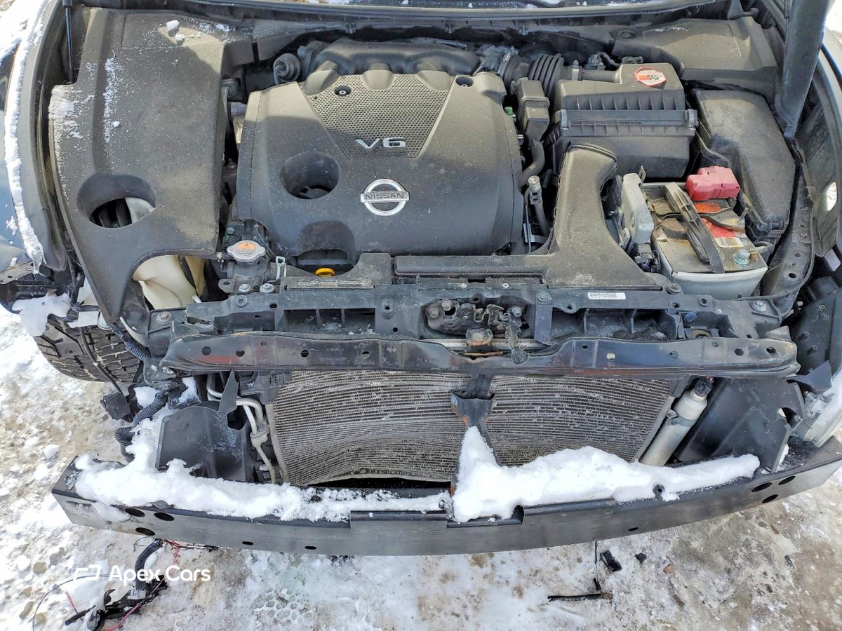 Nissan Maxima 2011