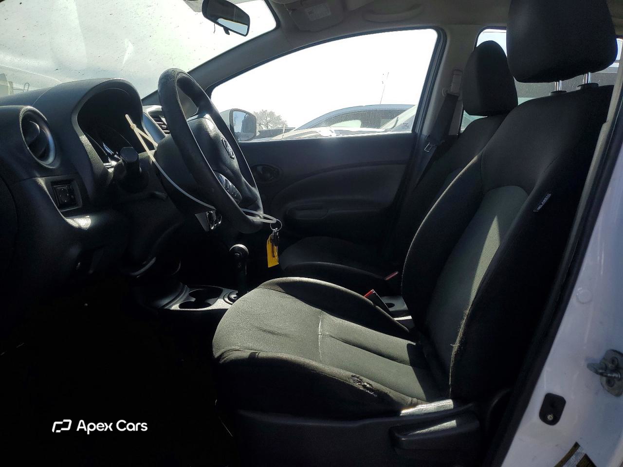 Nissan Versa 2016