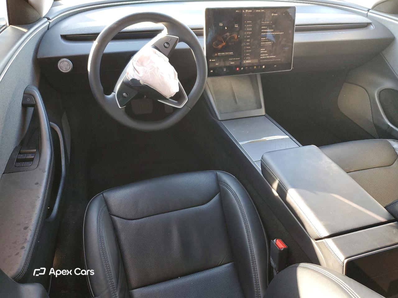 Tesla Model 3 2024