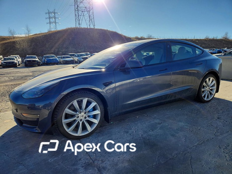 Tesla Model 3 2022 - Image 1 of 12