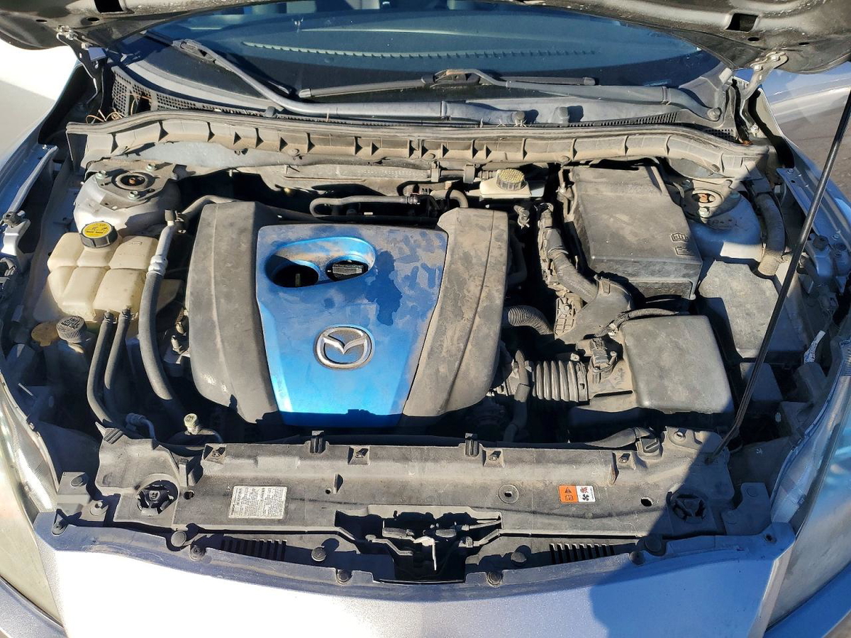 Mazda 3 2012