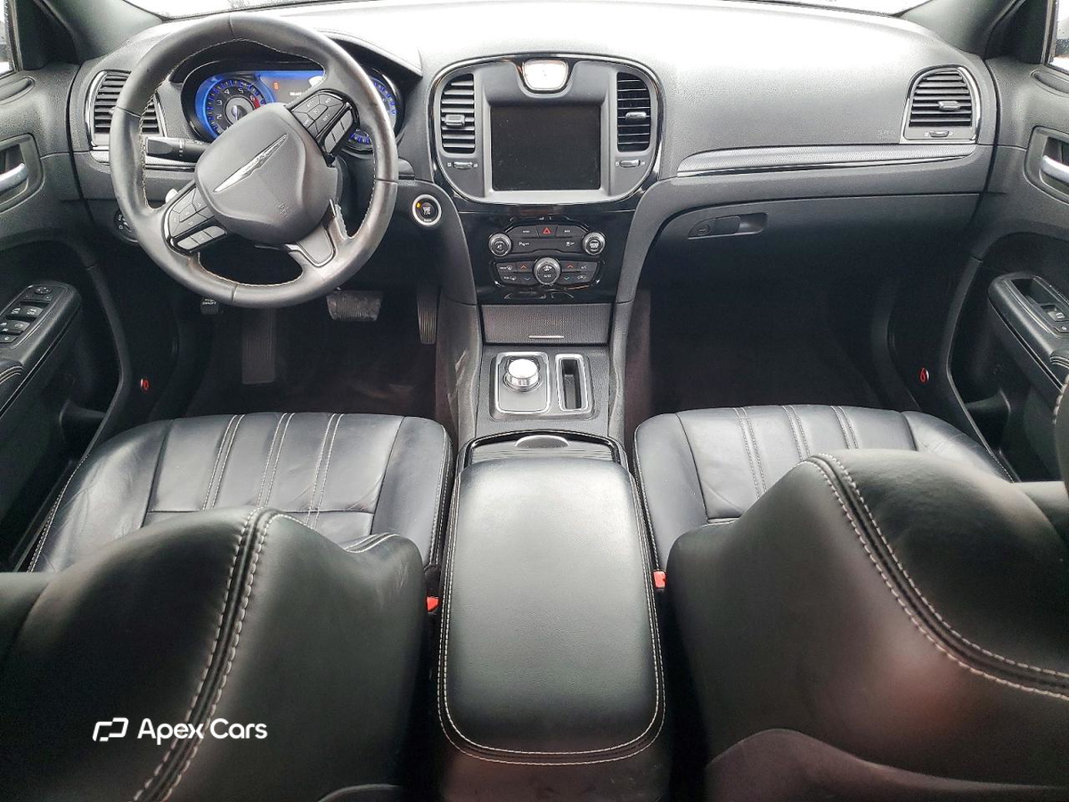 Chrysler 300 2016