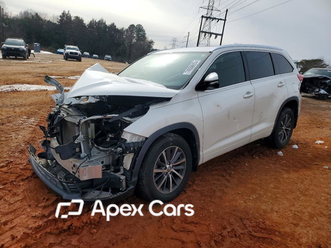 Toyota Highlander 2018 - Image 1 of 15