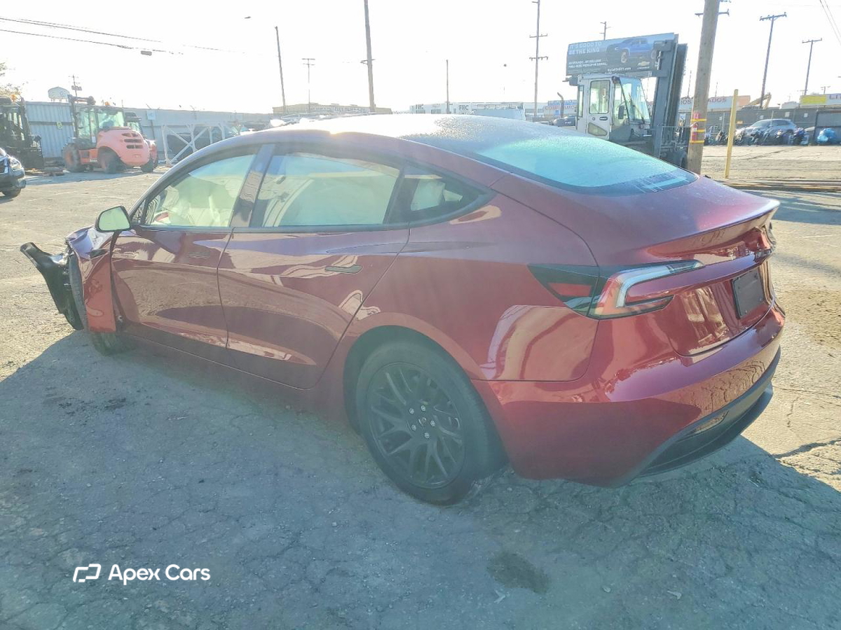 Tesla Model 3 2025