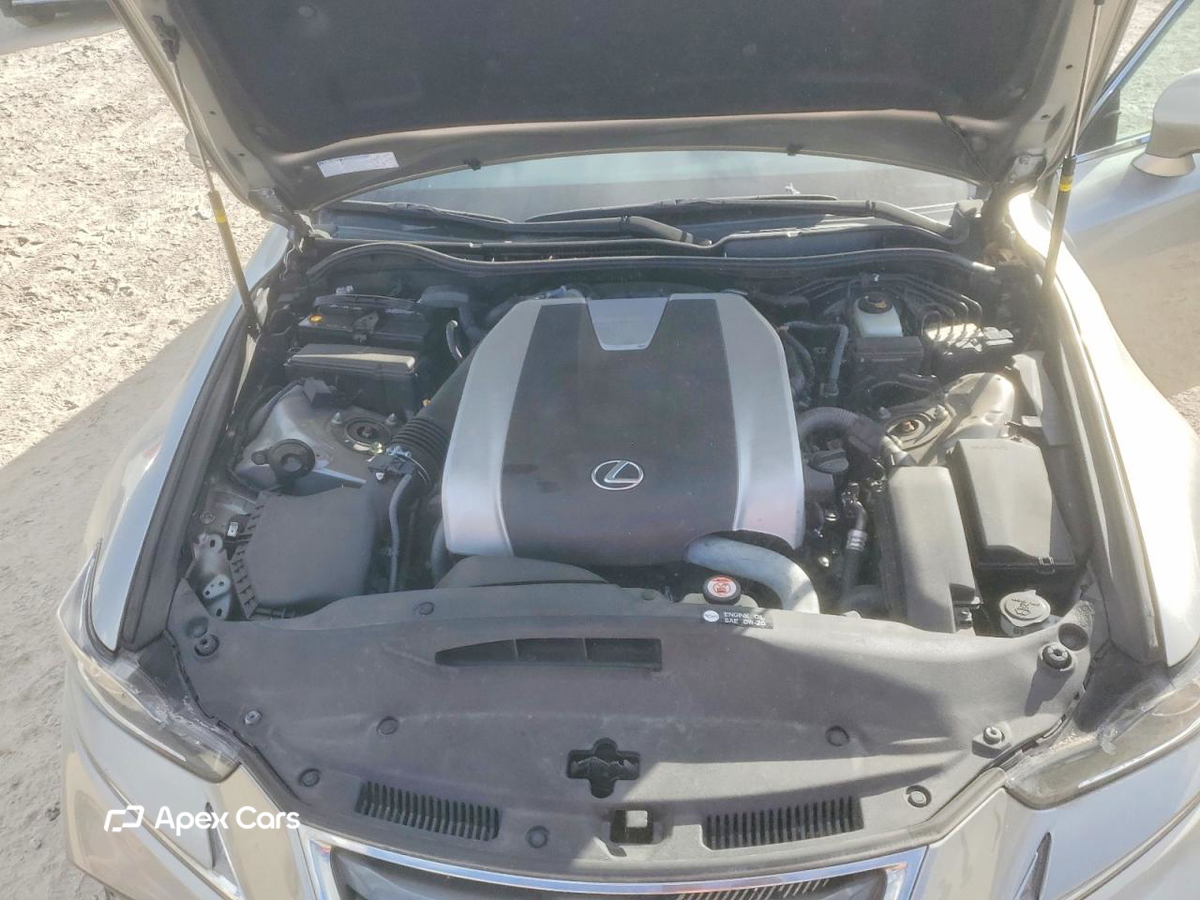 Lexus IS 2018