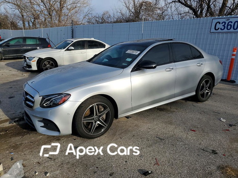 Mercedes-Benz E-klasse 2018 - Image 1 of 13