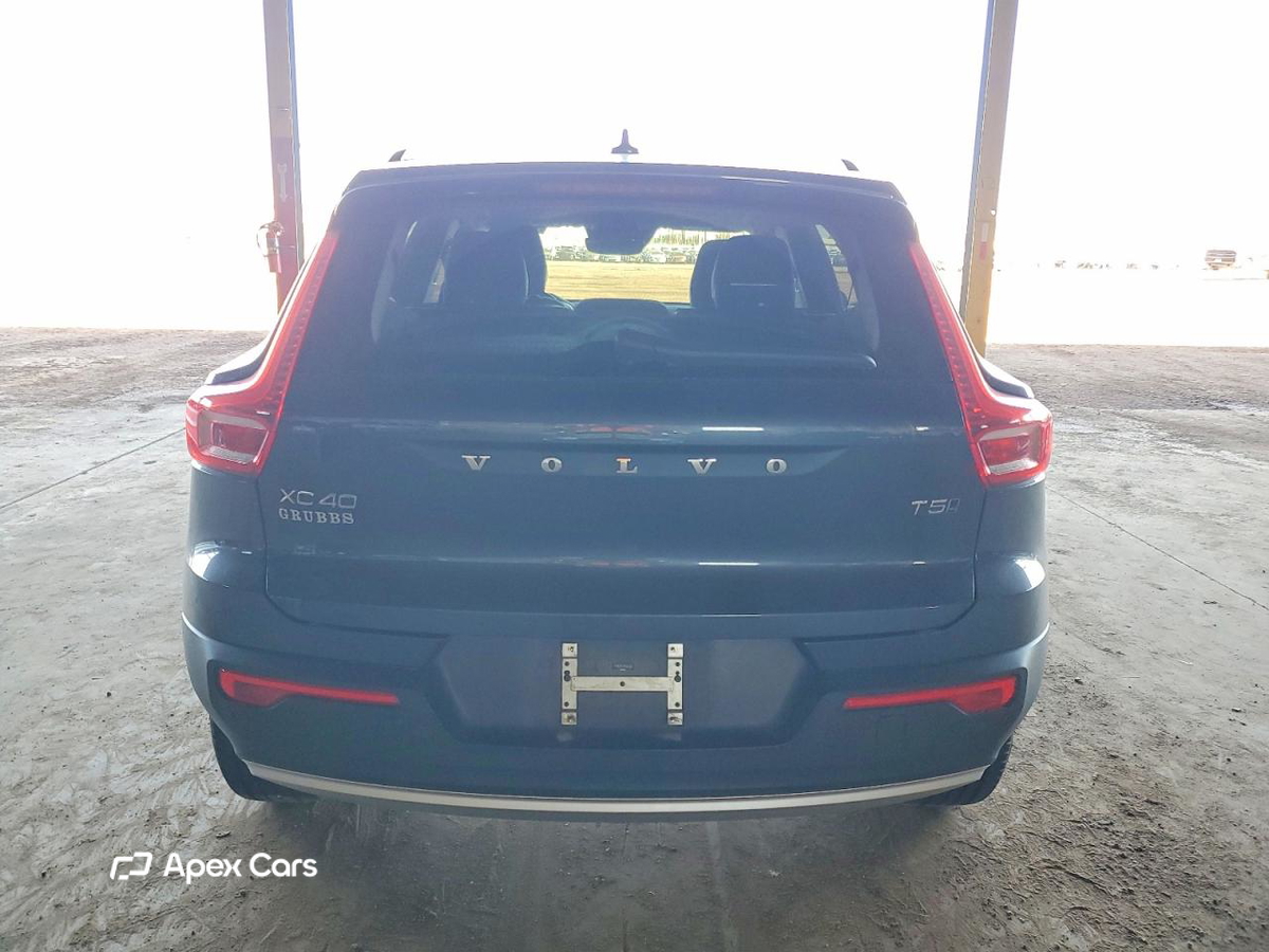 Volvo XC40 2021