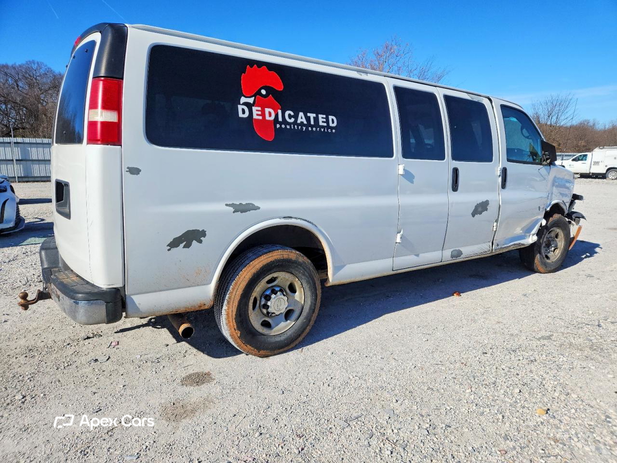 Chevrolet Express 2011