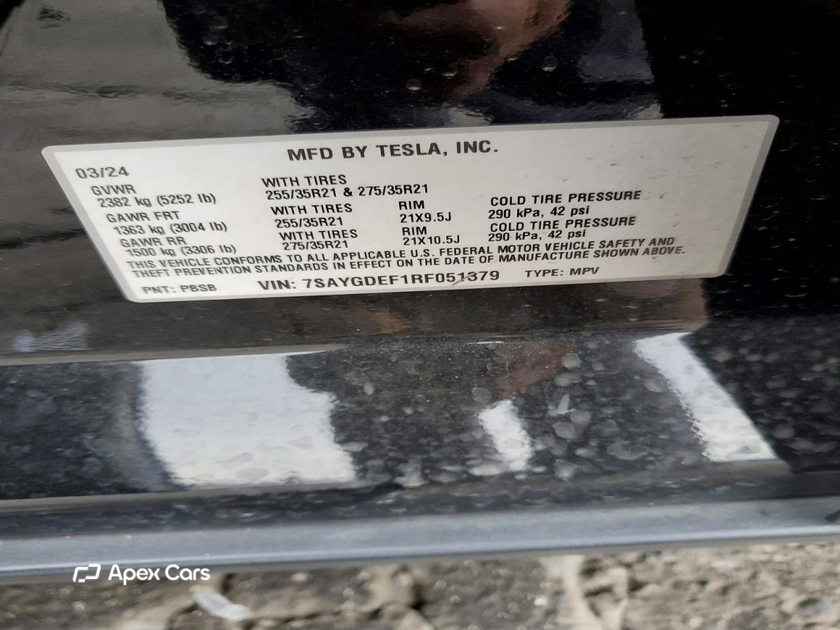 Tesla Model Y 2024