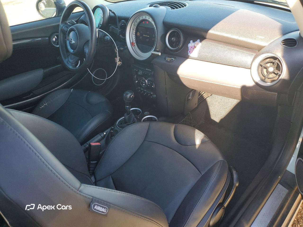 MINI Cooper 2012