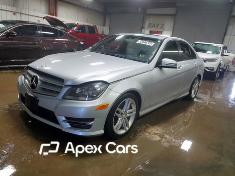 Mercedes-Benz  2013 - Image 1 of 13
