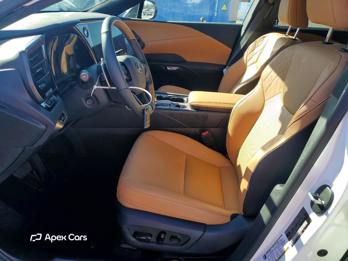 Lexus RX 2025