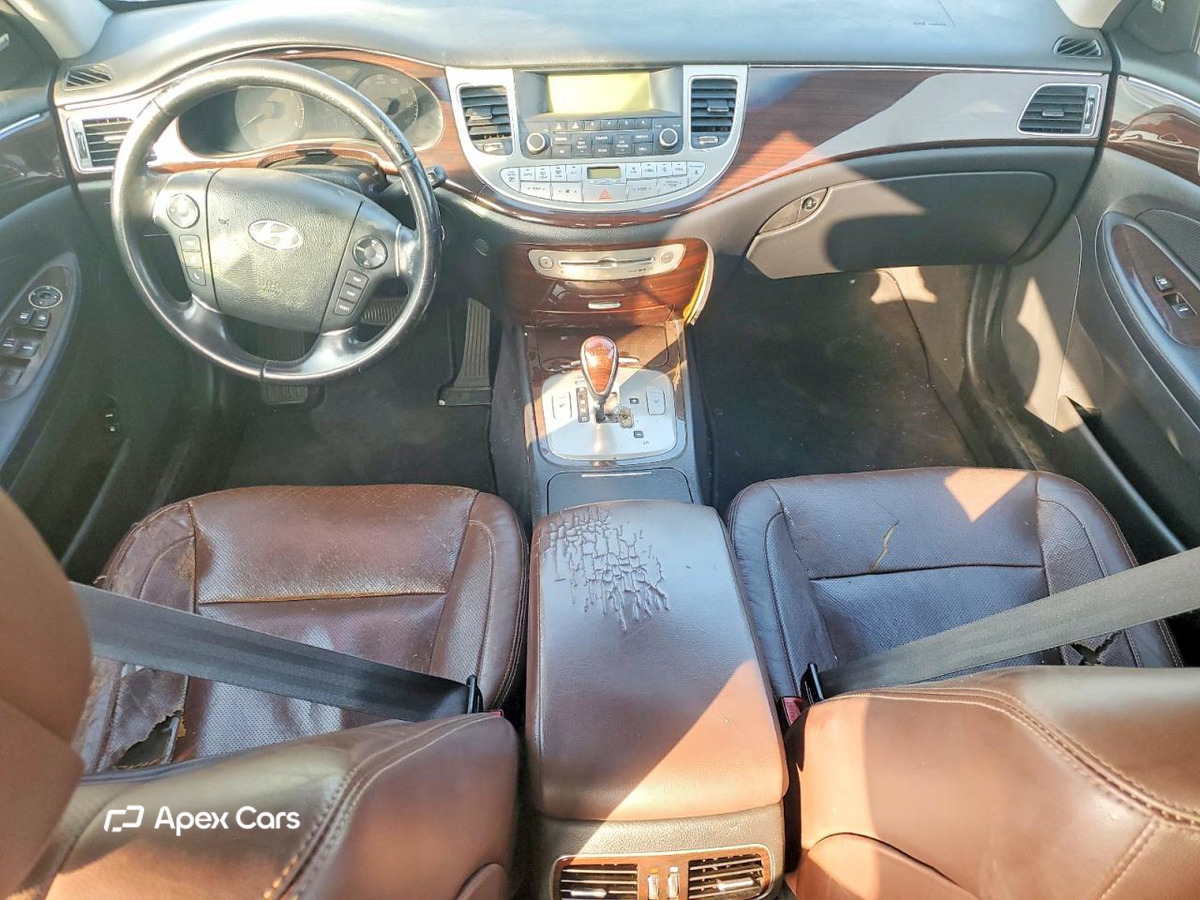 Hyundai Genesis 2013