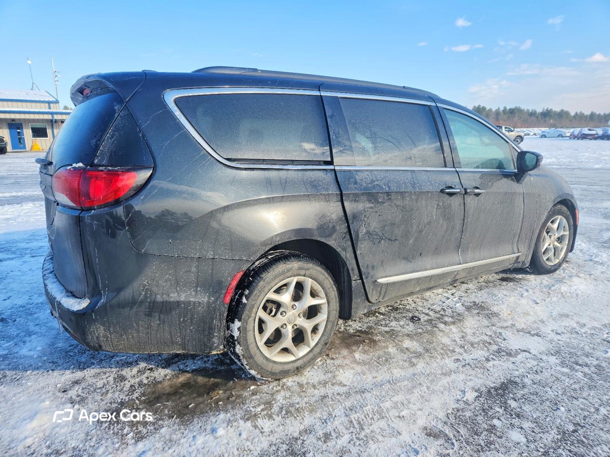 Chrysler Pacifica 2017