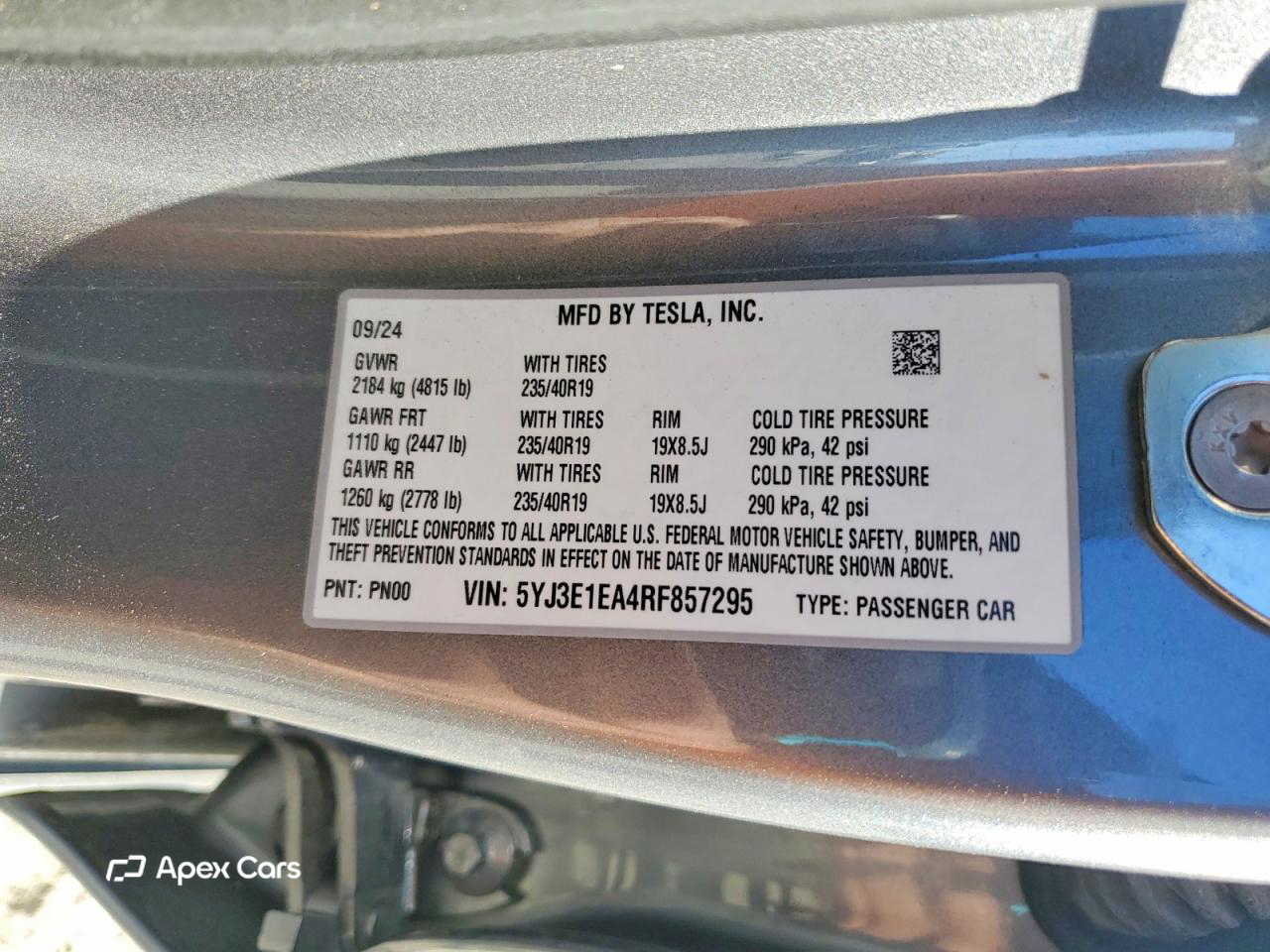 Tesla Model 3 2024