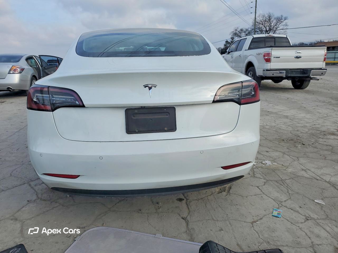 Tesla Model 3 2020