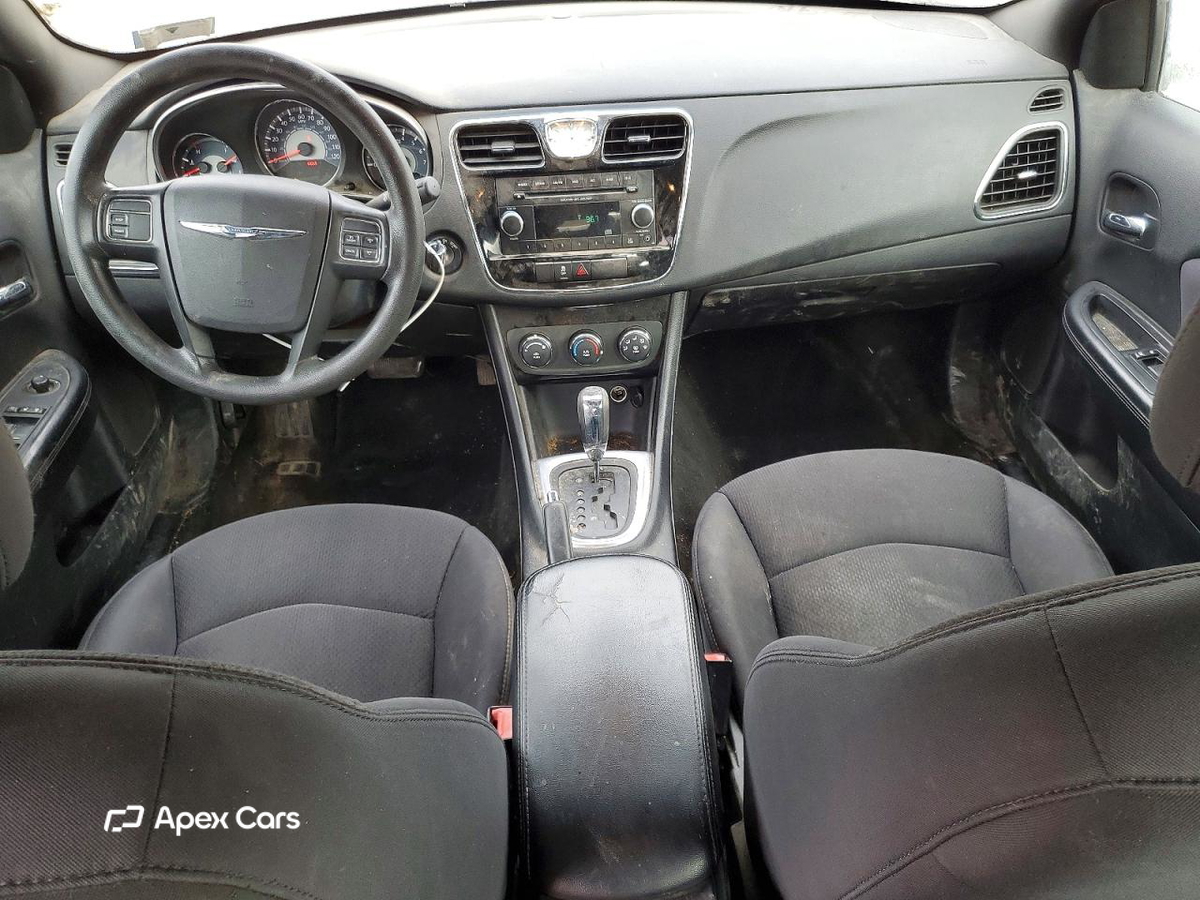 Chrysler 200 2012