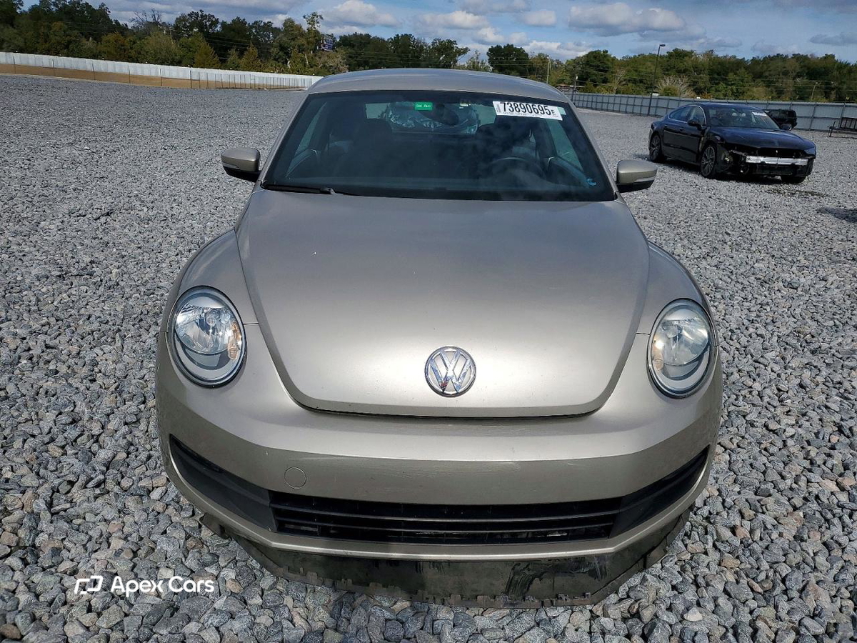 Volkswagen Beetle 2012