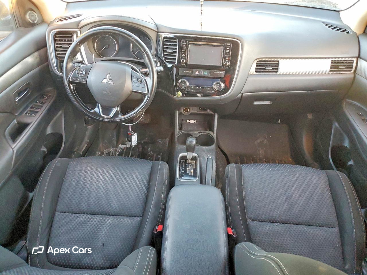 Mitsubishi Outlander 2016