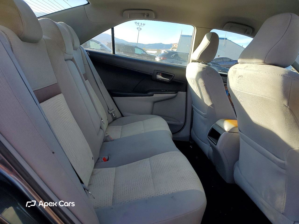 Toyota Camry 2012