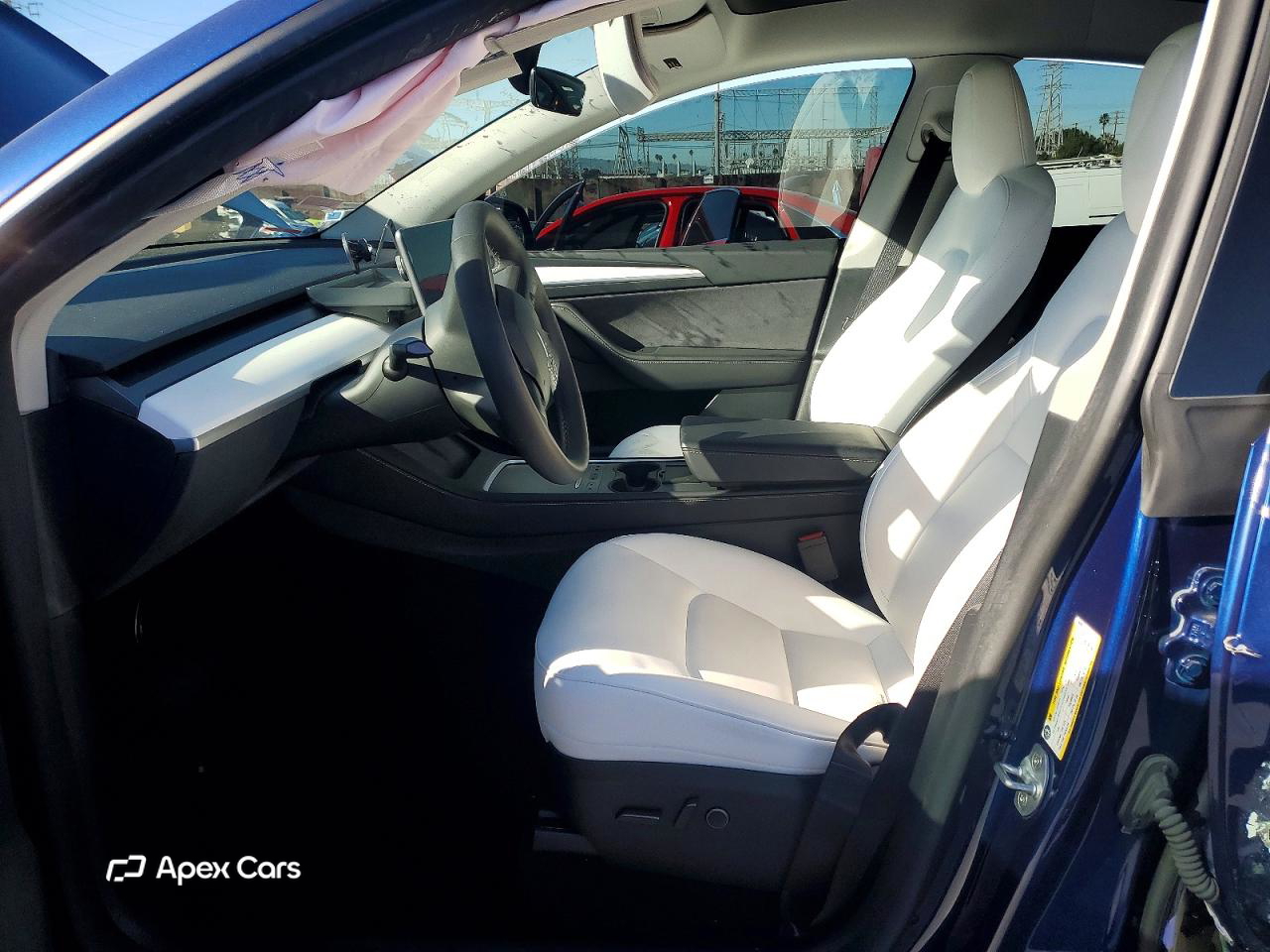 Tesla Model Y 2024