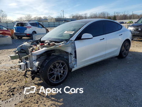 Tesla Model 3 2021 - Image 1 of 14