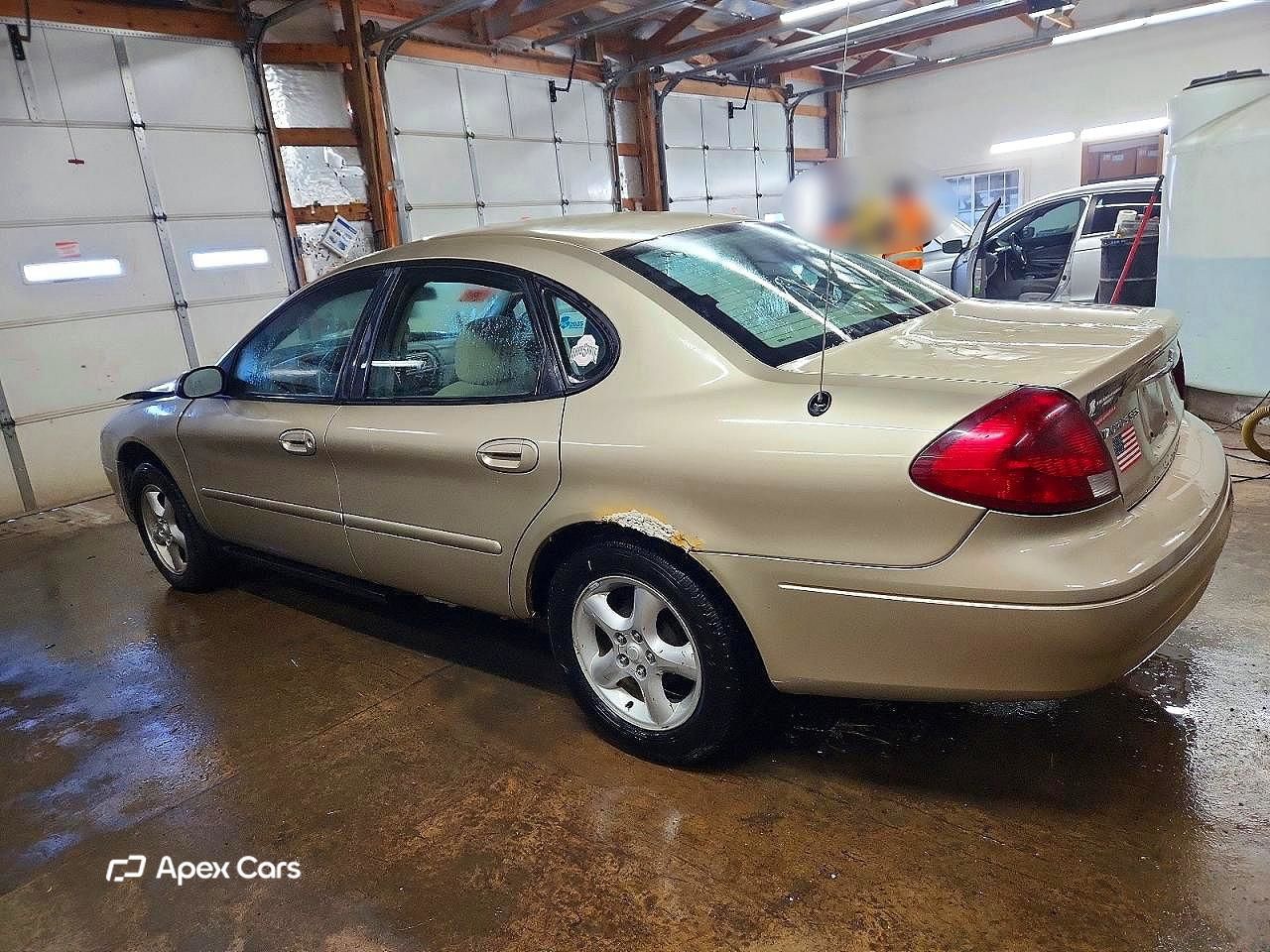 Ford Taurus 2001
