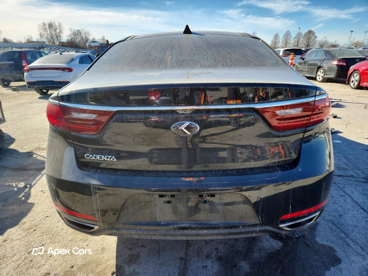 Kia Cadenza 2017