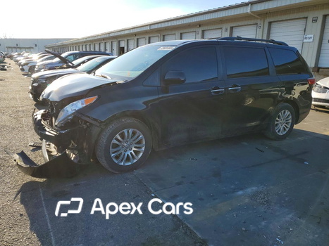 Toyota Sienna 2015 - Image 1 of 13