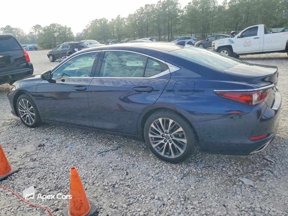 Lexus ES 2019