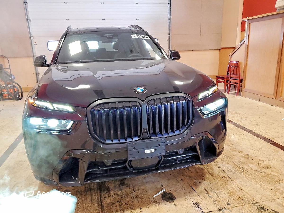 BMW X7 2025