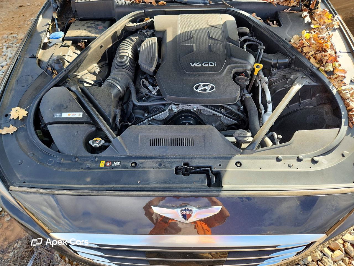 Hyundai Genesis 2015