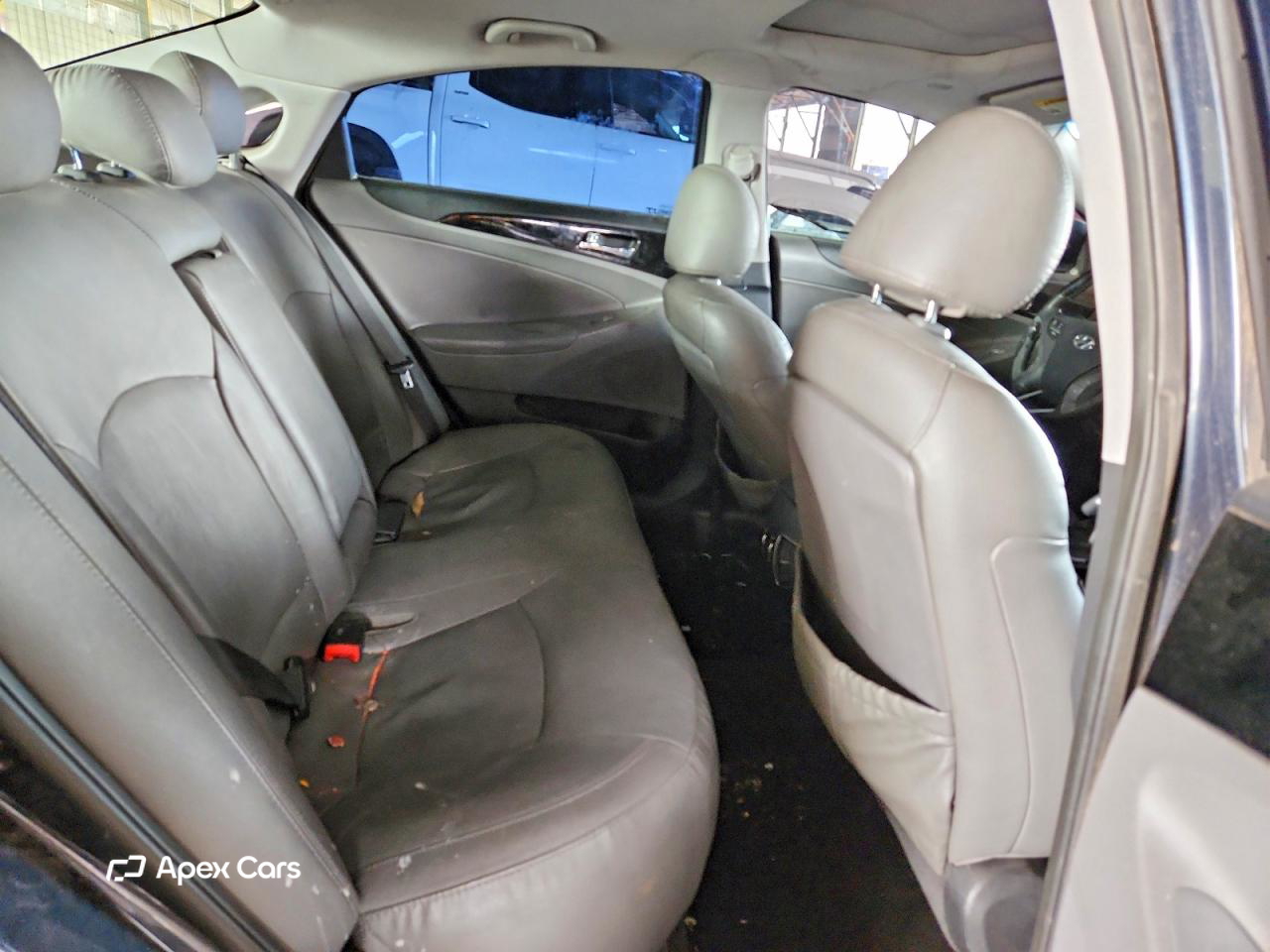 Hyundai Sonata 2011