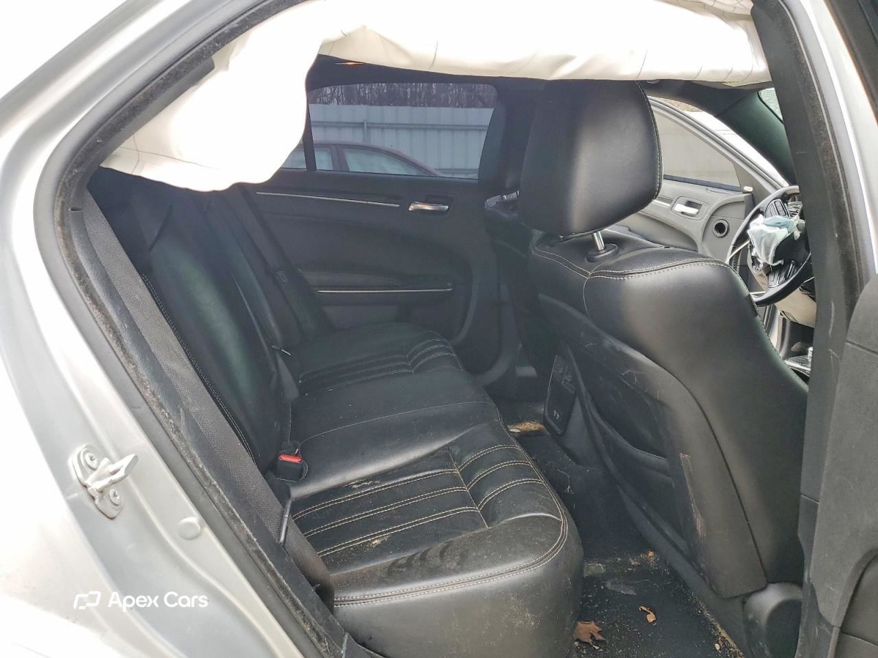 Chrysler 300 2021