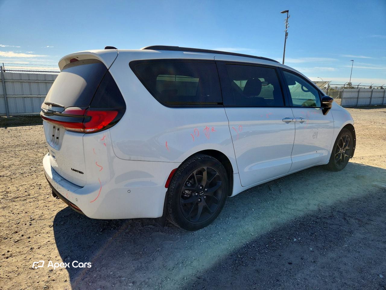 Chrysler Pacifica 2023