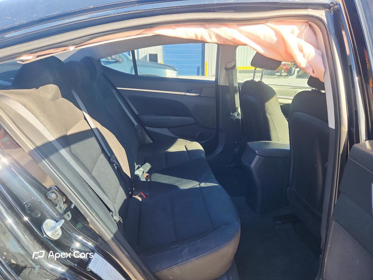 Hyundai Elantra 2019