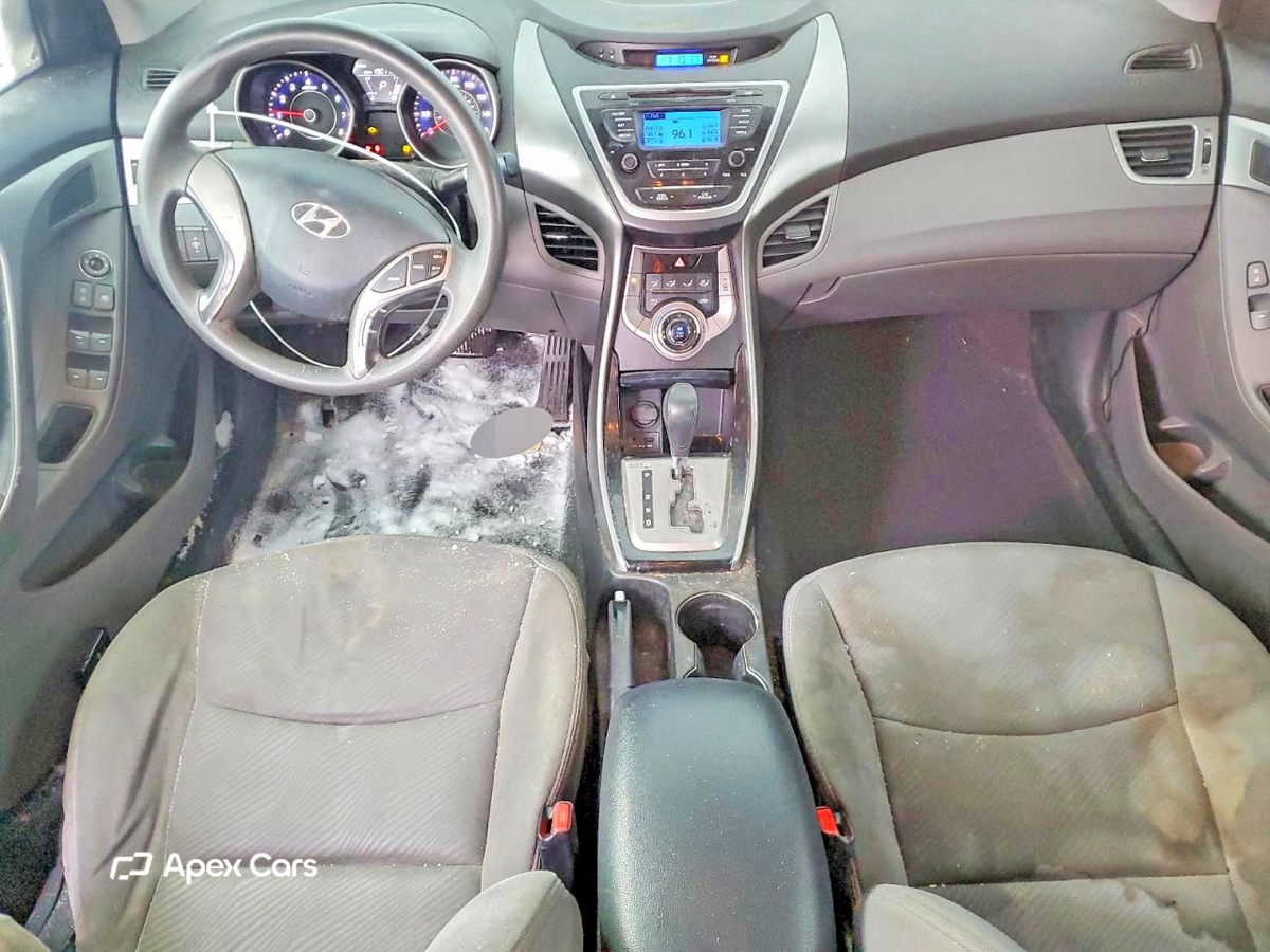 Hyundai Elantra 2013