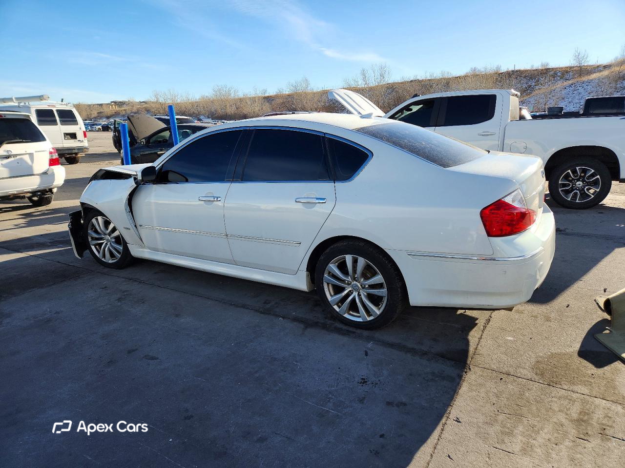 Infiniti M 2010