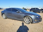 Tesla Model S 2020