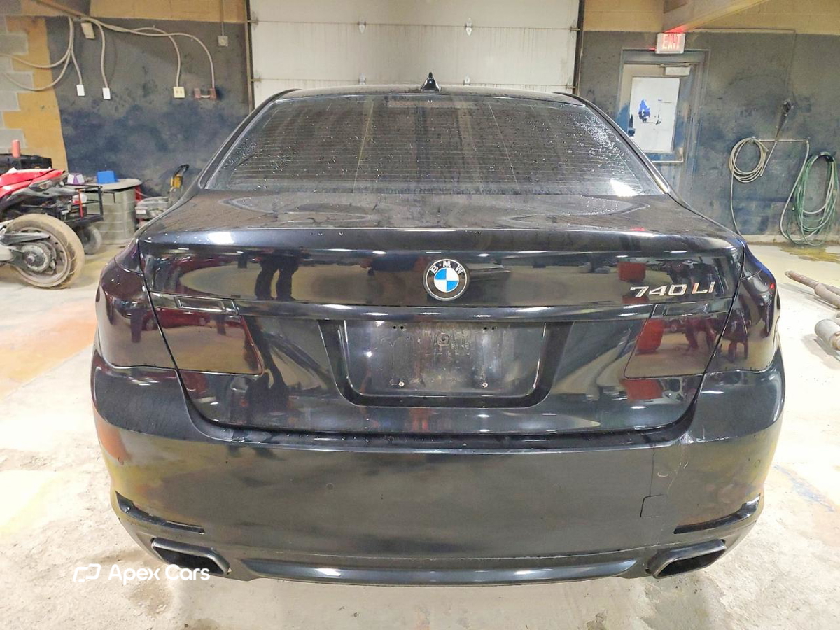 BMW Series 7 2011