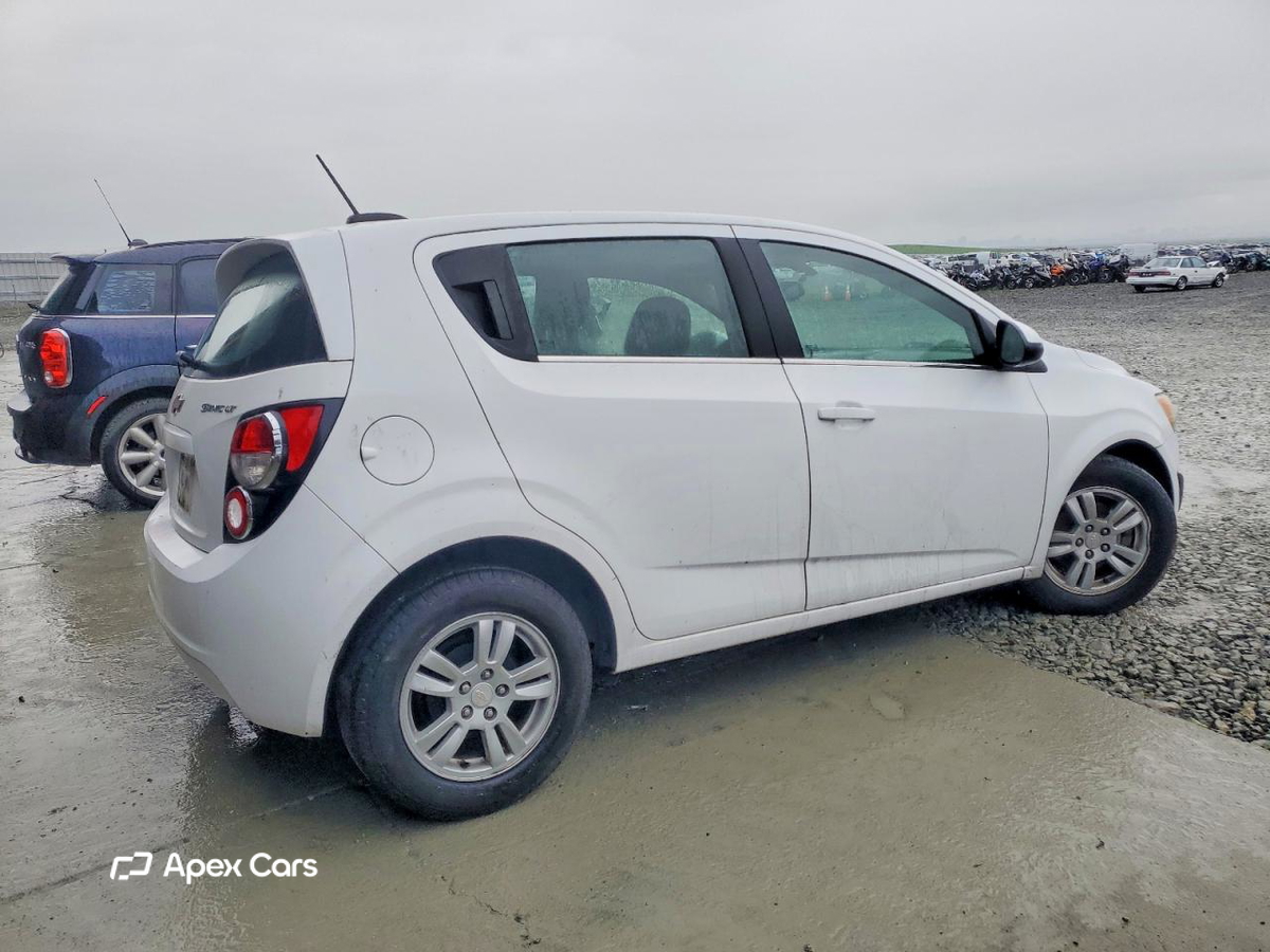 Chevrolet Sonic 2015